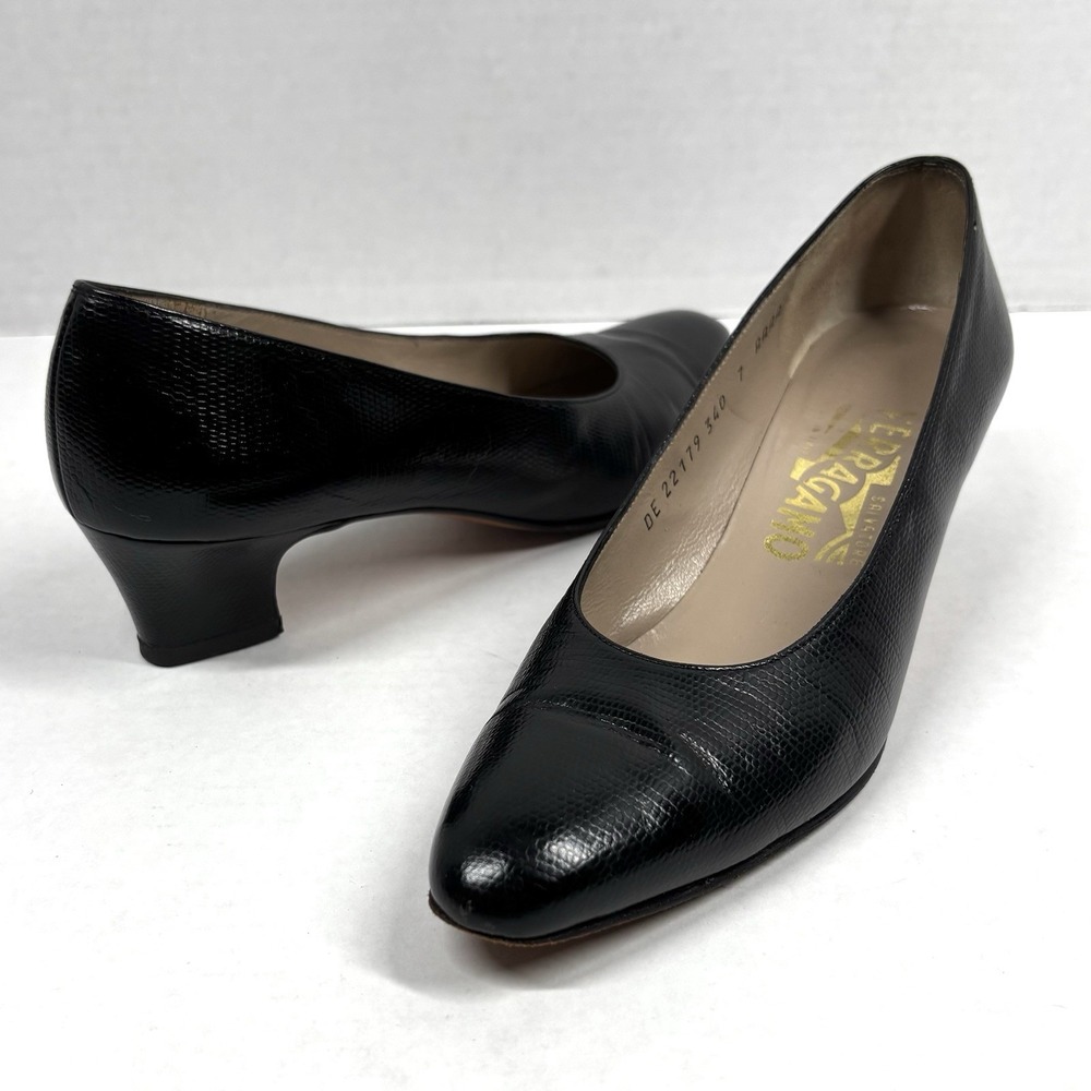 Salvatore Ferragamo Embossed Leather Block Pumps‎ Black Classic Womens 7 AAAA EC